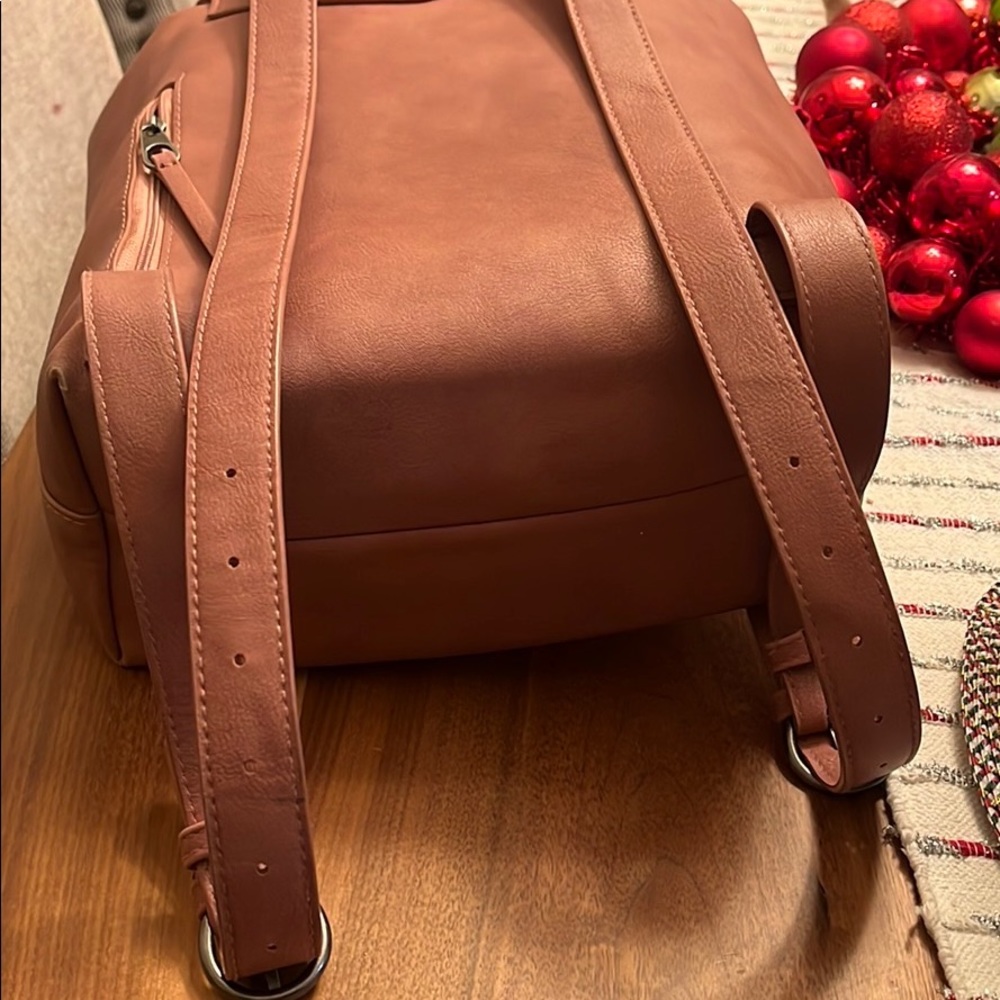 Universal Thread Backpack With Adjustable Straps - image 3